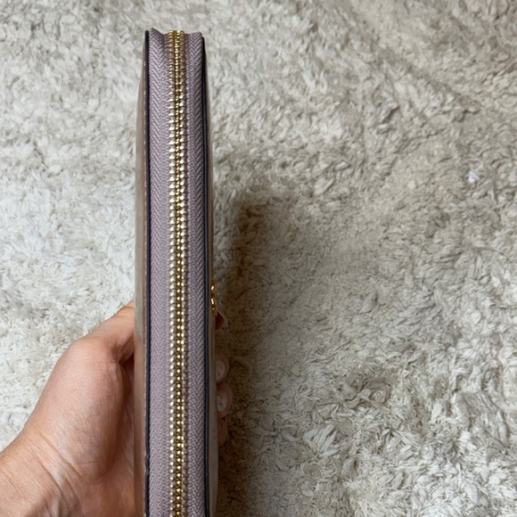 NWT Tory Burch Limited Edition Robinson Metallic Zip Continental Wallet - Picture 5 of 11